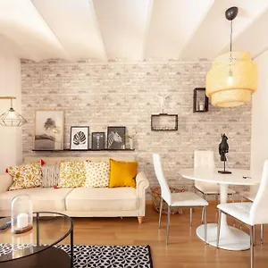 https://beautiful-apartment-in-abat-street-by-batuecas.catalonia-hotels.com